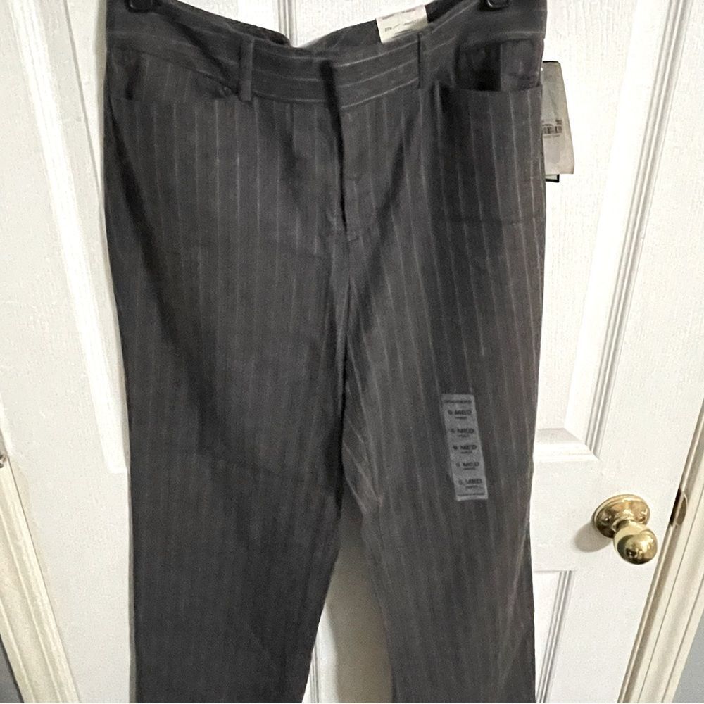 DOCKERS Gray/Striped pants, Sz 6